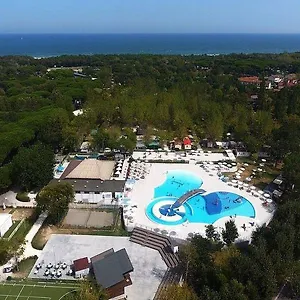 Hotel Adriano Family Village Punta Marina