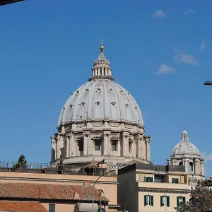 Di Fronte Cupola Couette-café