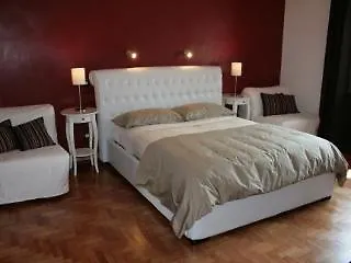 L'Angolo Cortese Roma 2*,